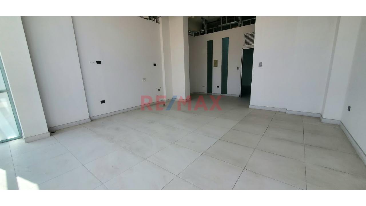 🏥 Local Comercial Para Clínica O Centro Médico – El Tambo - 9