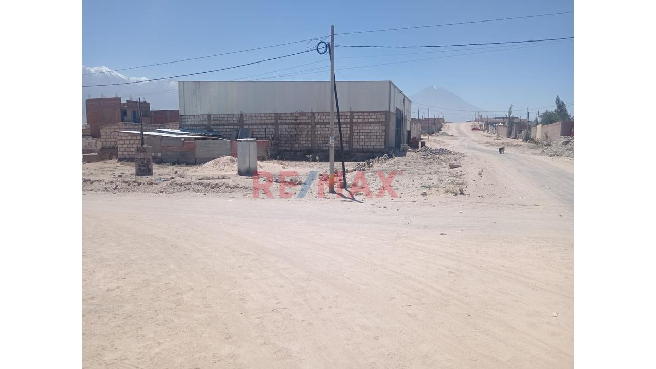 Oportunidad De Inversión: Terreno De 500 Mt² En Esquina - Cerro Colorado - 6