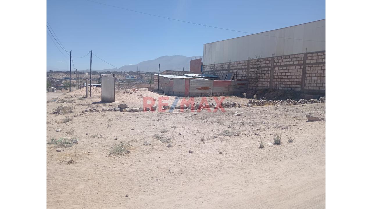 Oportunidad De Inversión: Terreno De 500 Mt² En Esquina - Cerro Colorado - 5