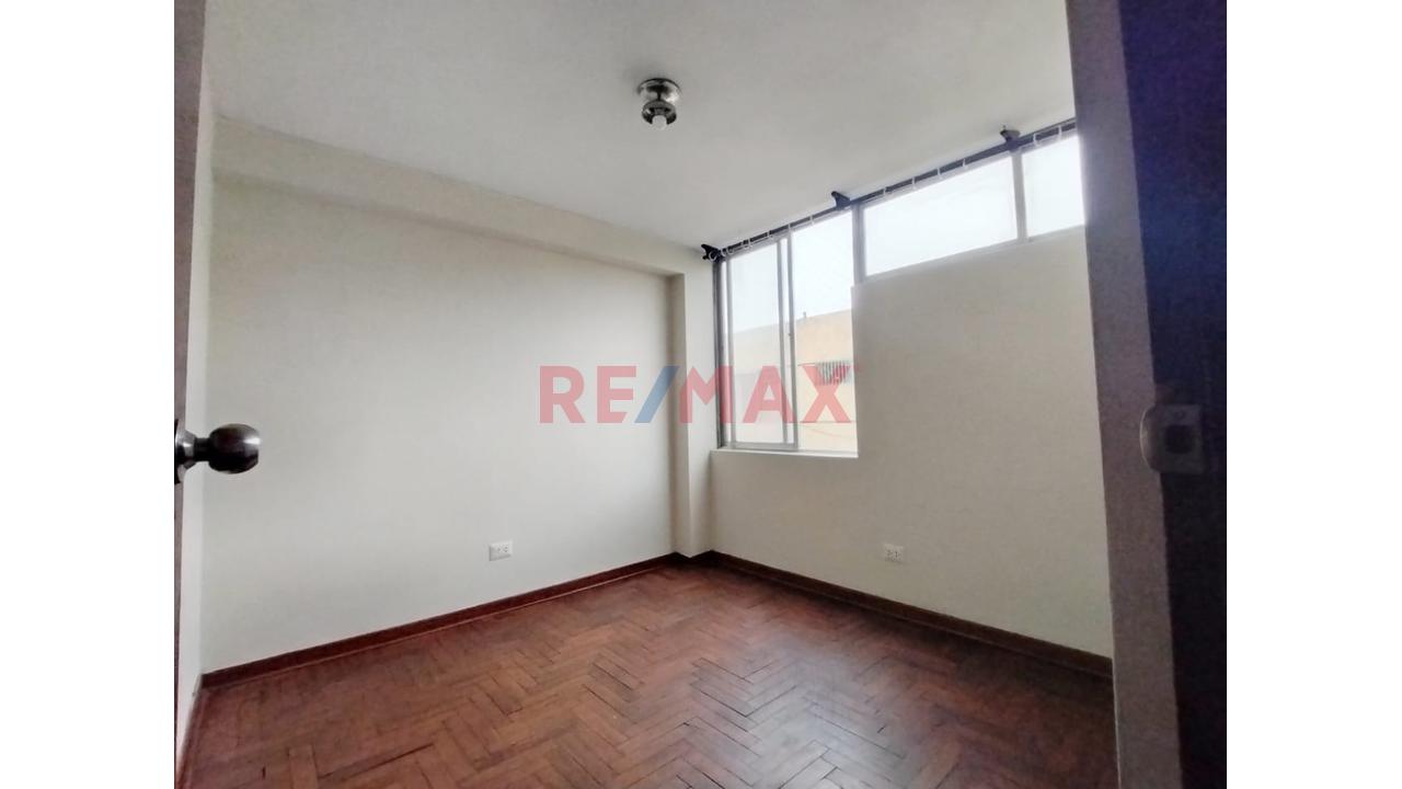 🏡 Alquiler De Departamento En Lince – Excelente Ubicación Y Conectividad — foto 7