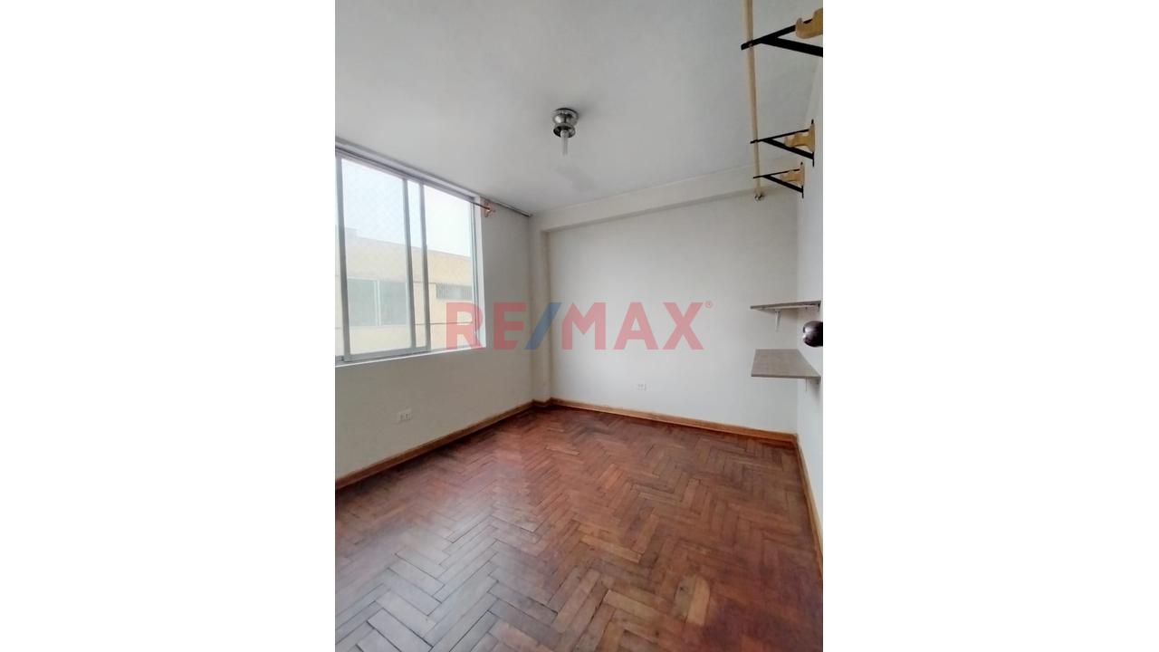 🏡 Alquiler De Departamento En Lince – Excelente Ubicación Y Conectividad — foto 6