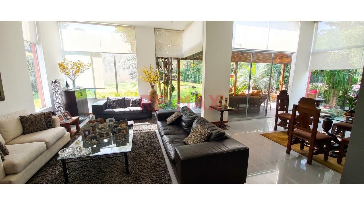 Se Vende Linda Casa En Lurín *Amplio Jardín *Terraza *Cochera *45 Minutos De Lima - 8