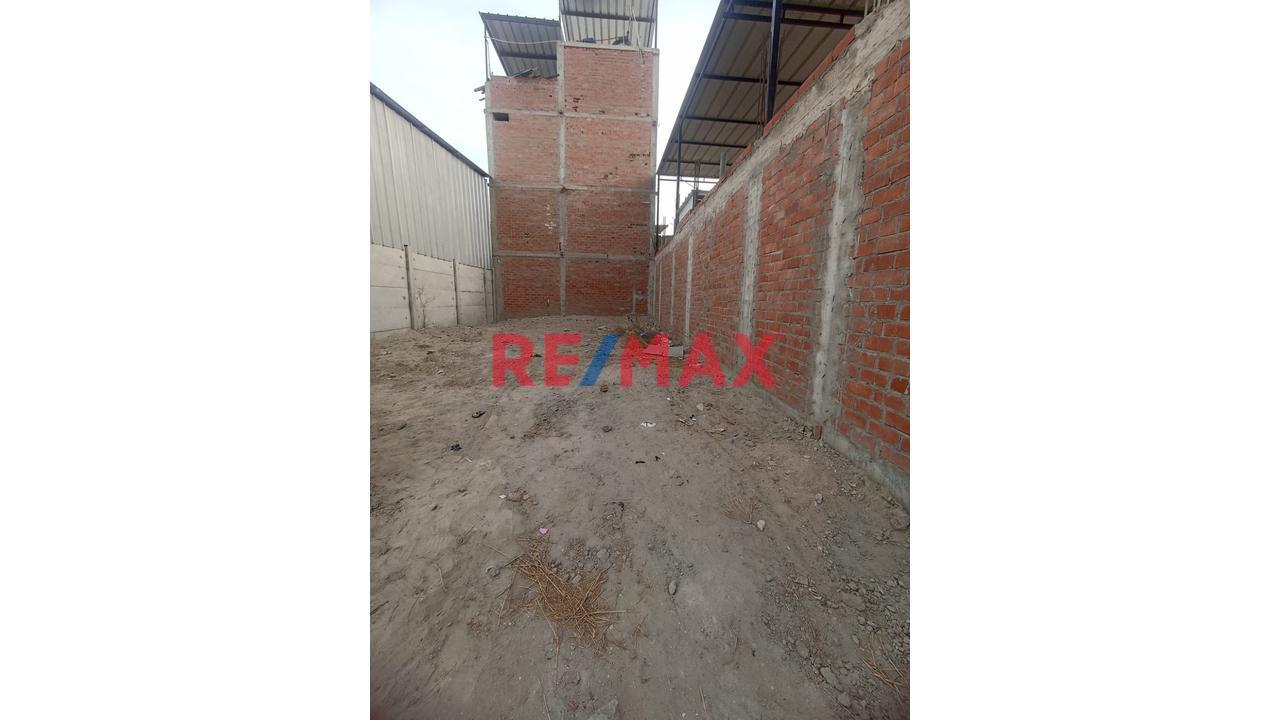 Venta De Terreno En Urbanizacion Las Casuarinas Iii Etapa - 1