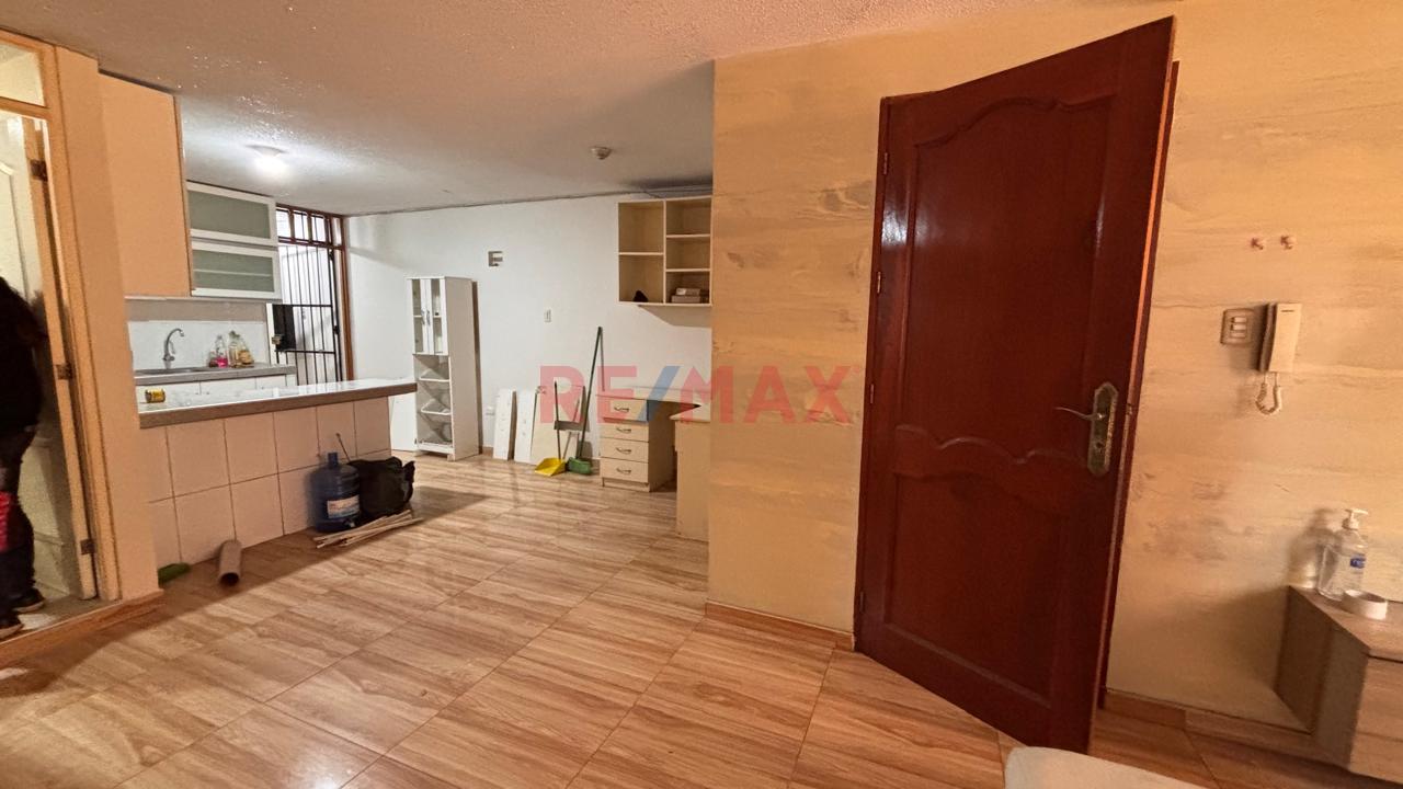 Vendo Departamento En San Juan De Lurigancho - 19