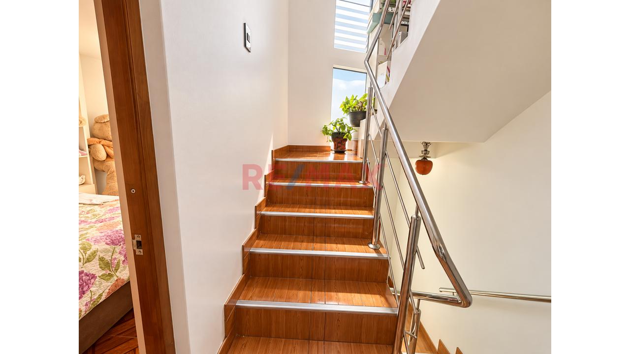 Casa En Venta En Paucarpata- Cerca Al Gobierno Regional - 5