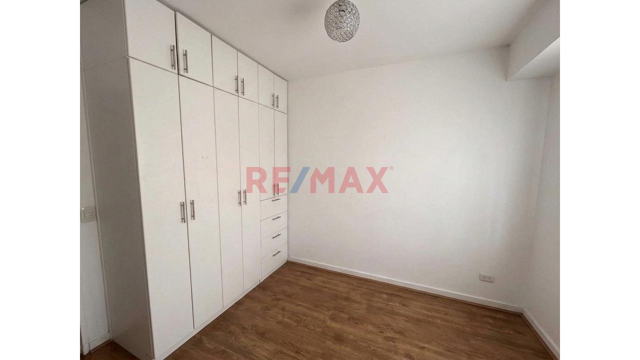 Departamento De 3 Dormitorios Con Balcón Y Vista Exterior – Av. Brasil 737, Jesús María — foto 9