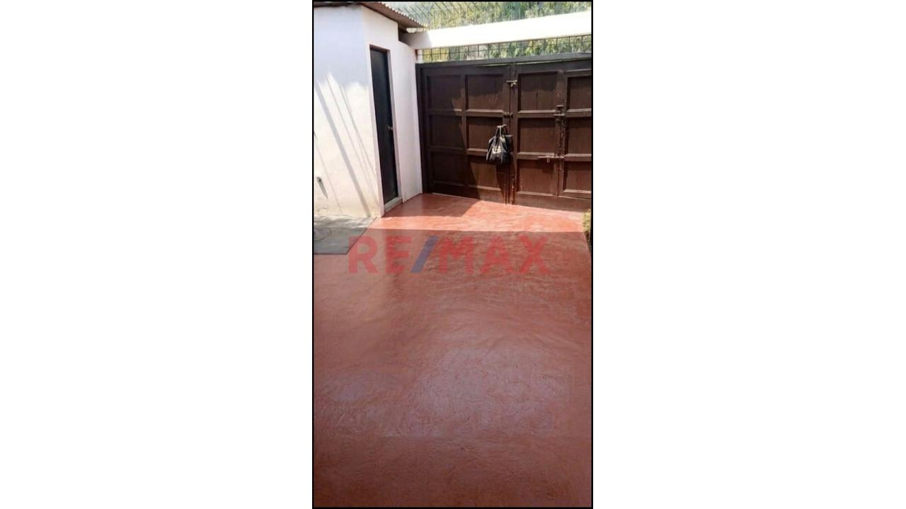 ¡Casa En Urb. Santa María - Chosica! 300 M² + Minidepartamento + 3 Cocheras - 11