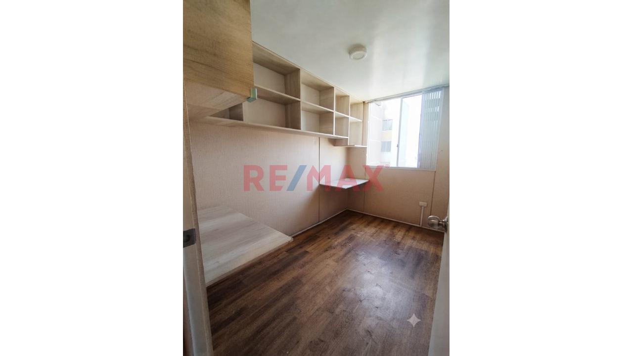 Alquiler De Departamento 3 Dormitorios | Cochera | Condominio Los Parques De Comas - 8