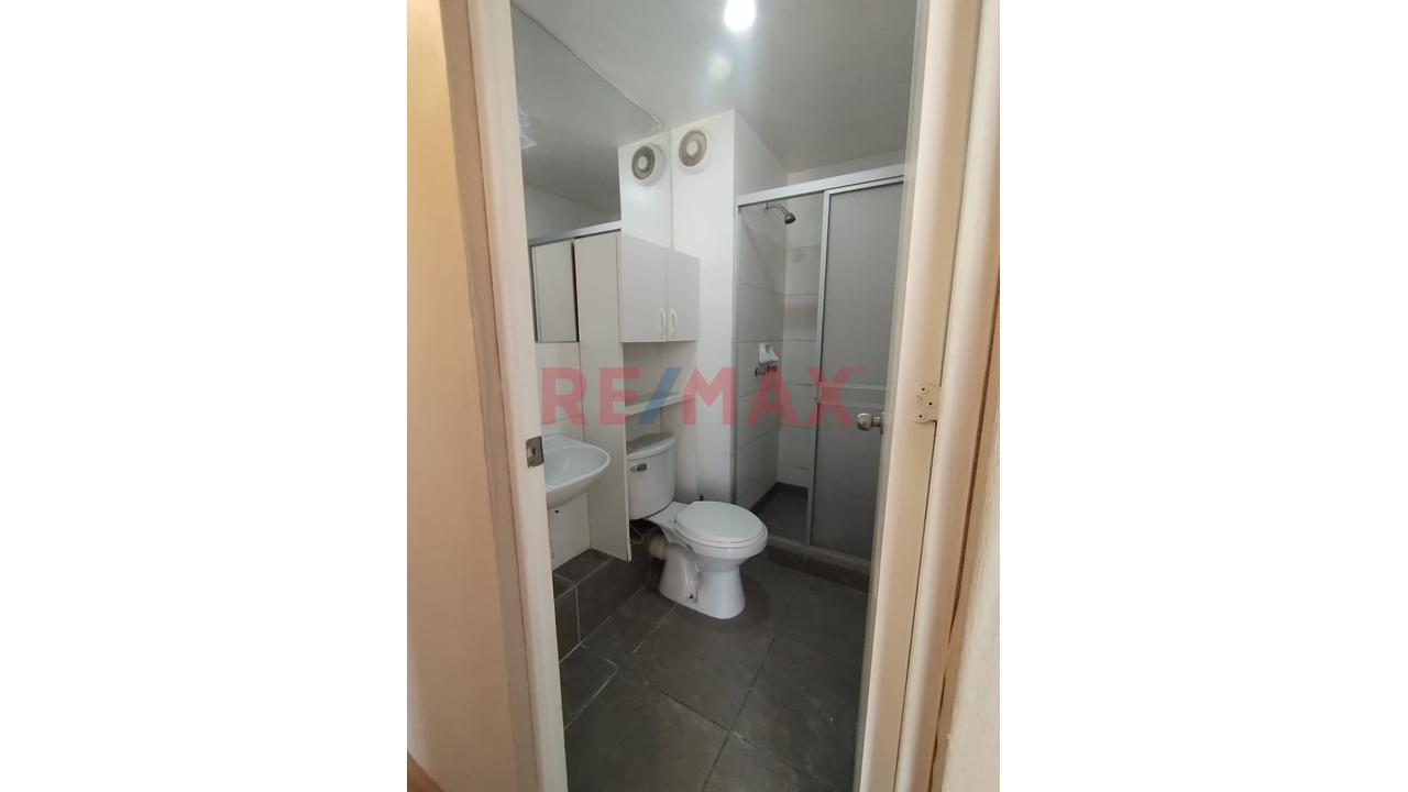 Alquiler De Departamento 3 Dormitorios | Cochera | Condominio Los Parques De Comas - 13