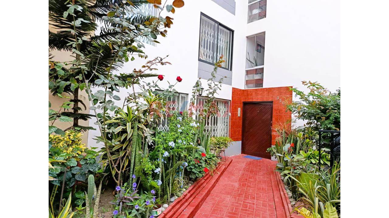 ✨🔑 ¡El Hogar Que Estas Buscando En Magdalena Del Mar! Amplio Departamento En Primer Piso Con 3 Habitaciones Y Cochera - 1
