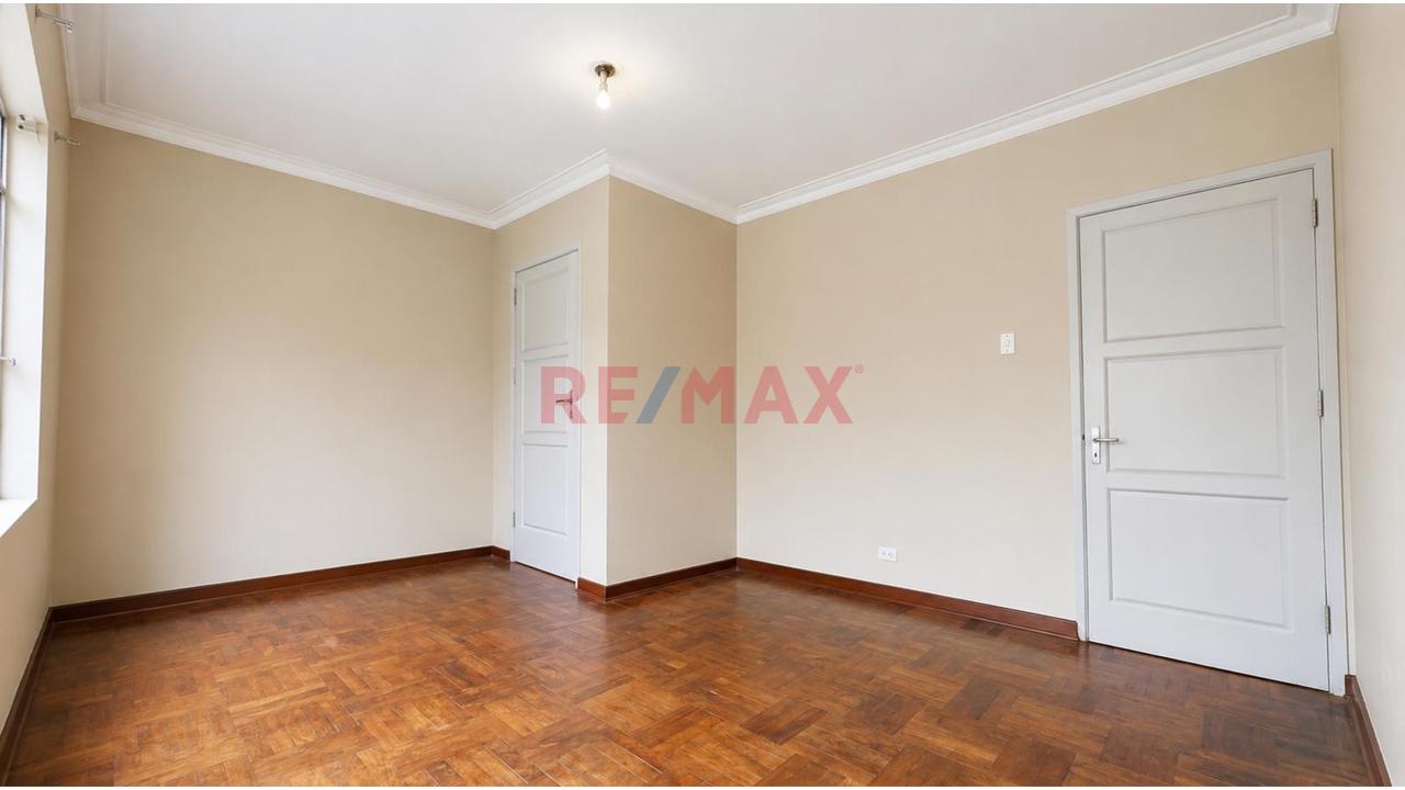 Venta De Departamento Más Azotea/Aire En Miraflores Aurora - 11