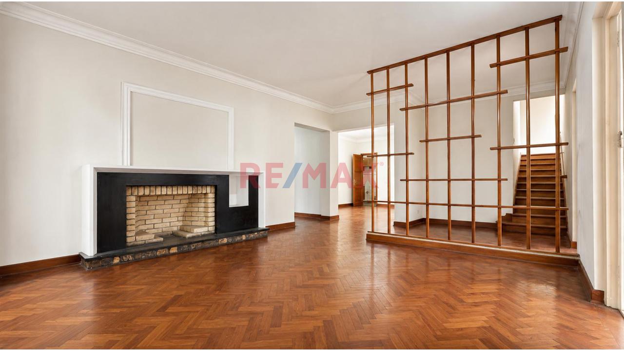 Venta De Departamento Más Azotea/Aire En Miraflores Aurora - 2