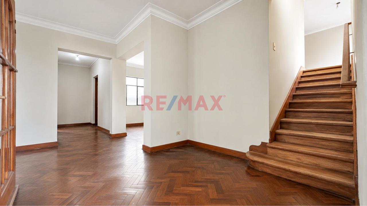 Venta De Departamento Más Azotea/Aire En Miraflores Aurora - 15