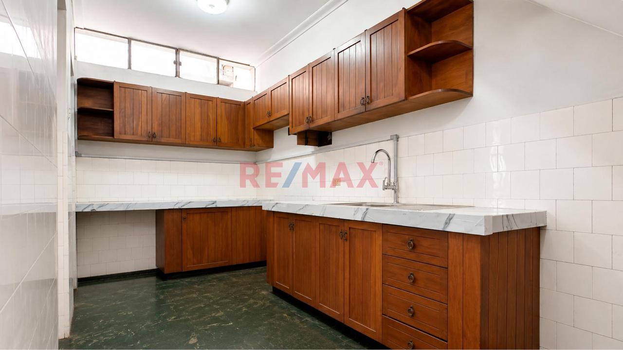 Venta De Departamento Más Azotea/Aire En Miraflores Aurora - 5