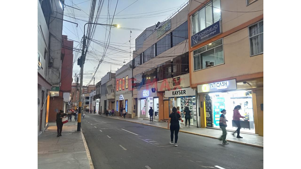 🏢 Alquiler De Local Comercial En Av. San Martín – Tacna - 3