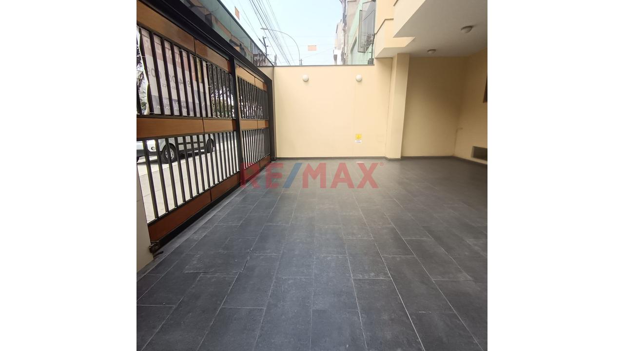 Alquiler Local Comercial En Zona Estrategia En La Molina - 2