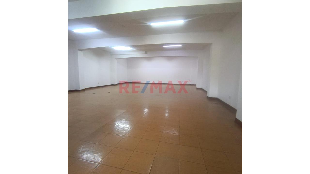 Alquiler Local Comercial En Zona Estrategia En La Molina - 16