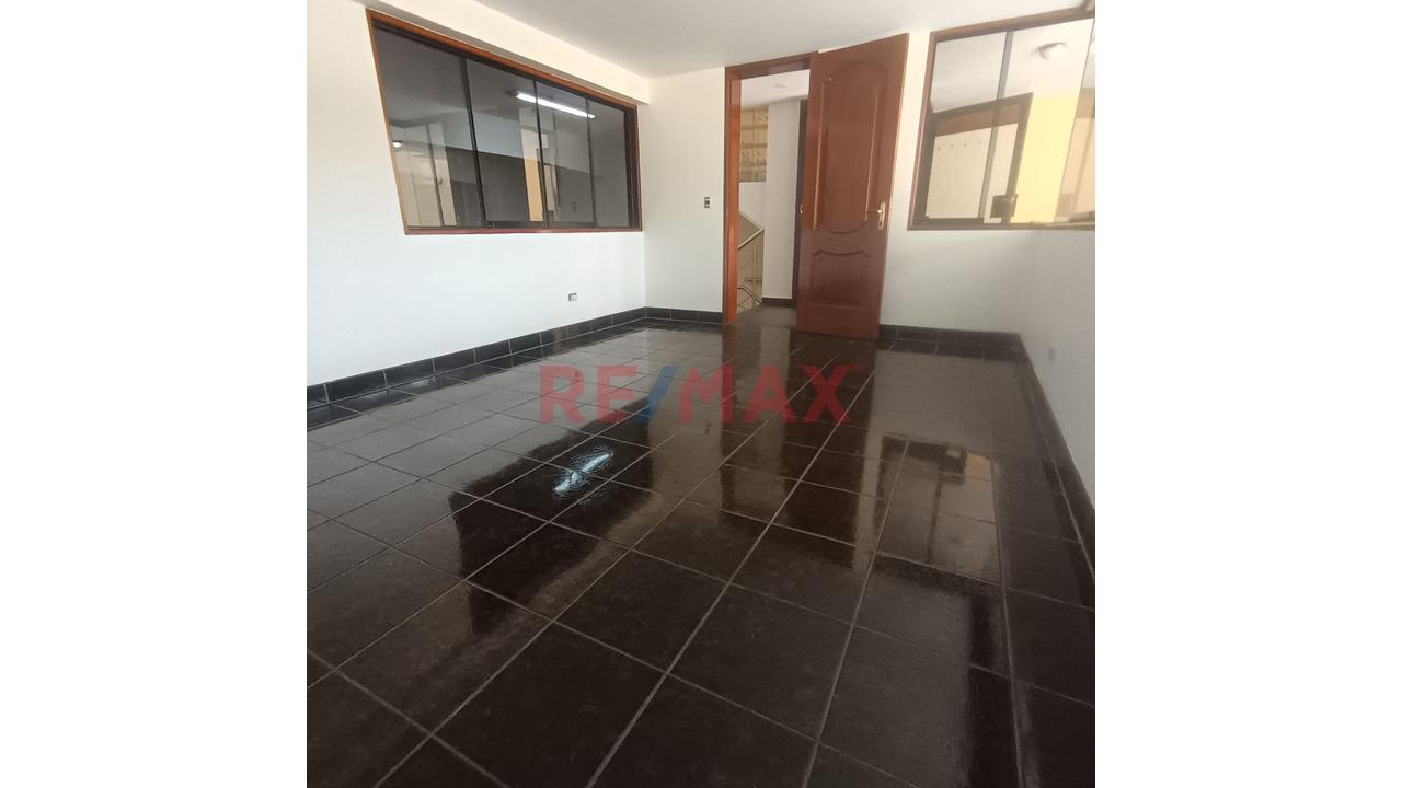 Alquiler Local Comercial En Zona Estrategia En La Molina - 14