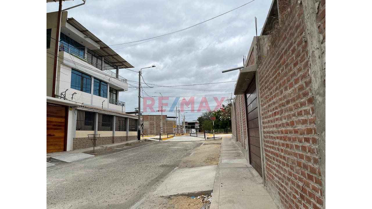 Casa En Aquiler En Urb Bancaria Ii Etapa - 15