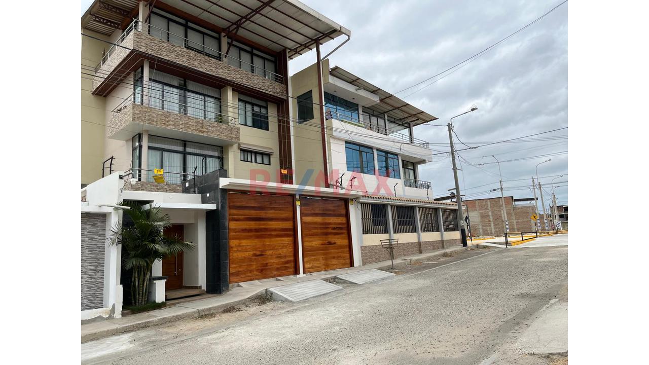Casa En Aquiler En Urb Bancaria Ii Etapa - 14