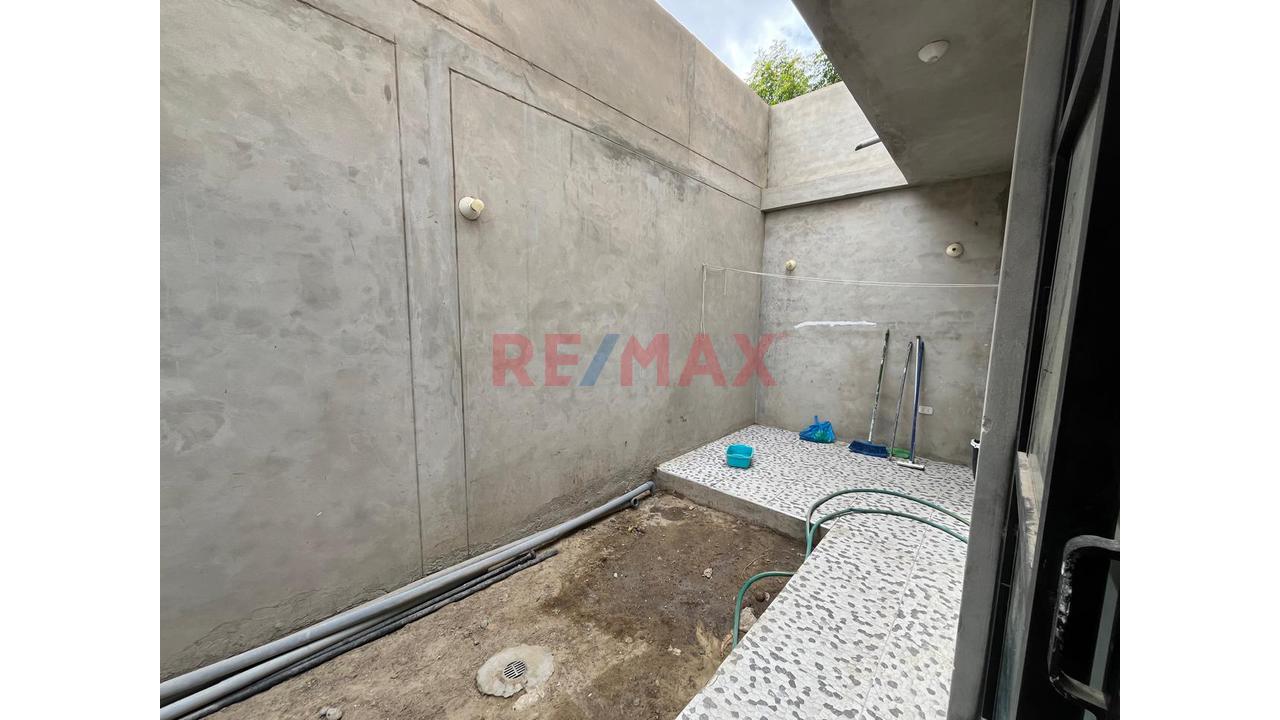 Casa En Aquiler En Urb Bancaria Ii Etapa - 13