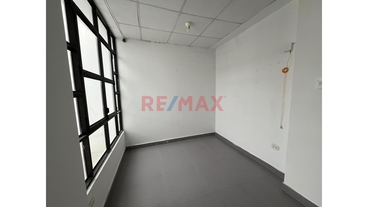 Casa En Aquiler En Urb Bancaria Ii Etapa - 4