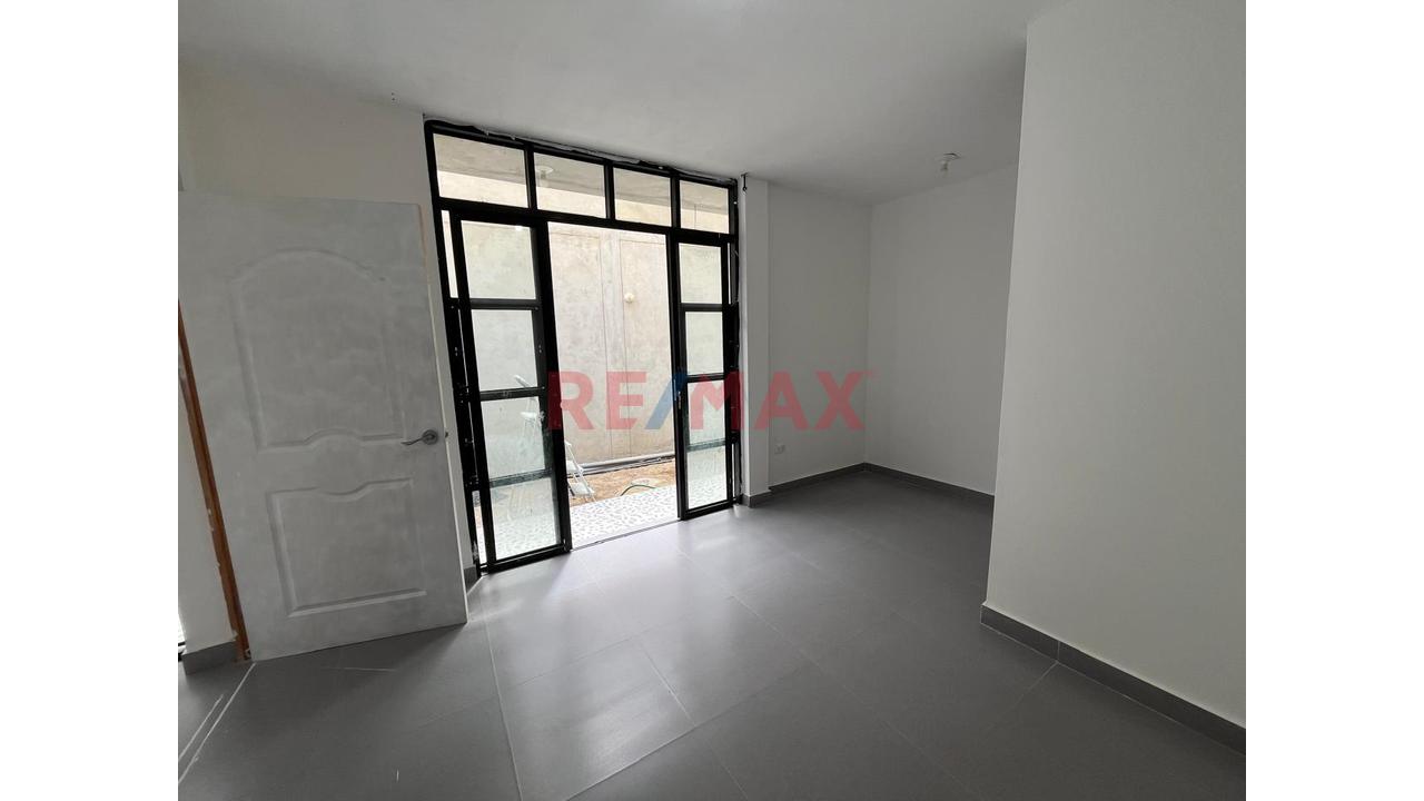Casa En Aquiler En Urb Bancaria Ii Etapa - 11