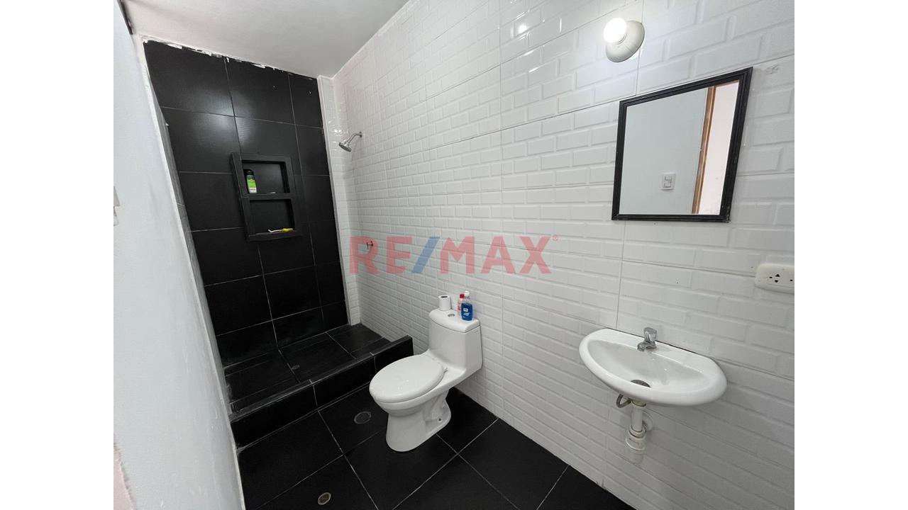Casa En Aquiler En Urb Bancaria Ii Etapa - 12