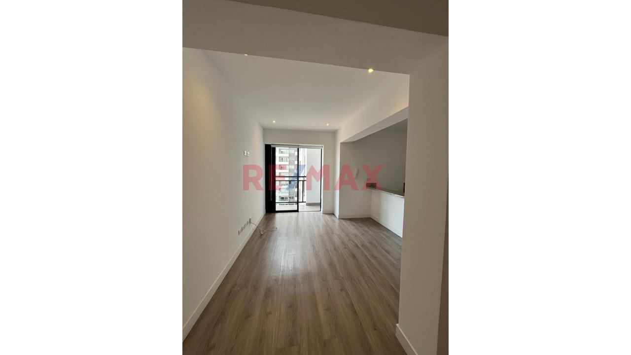 Departamento De 1 Dormitorio En Venta – Surquillo | Av. Tomás Marsano - 6