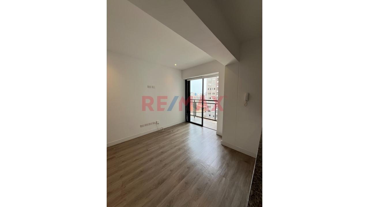 Departamento De 1 Dormitorio En Venta – Surquillo | Av. Tomás Marsano - 14