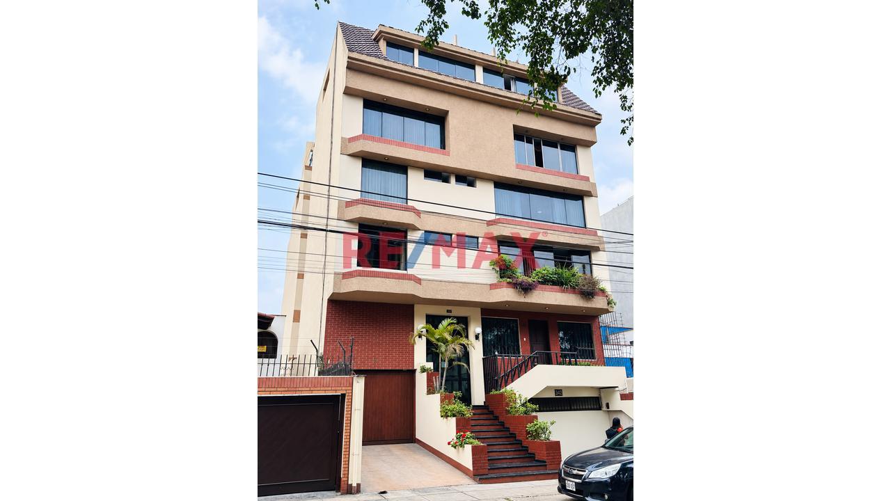 Departamento de 4 dormitorios en San Borja, 160 m²