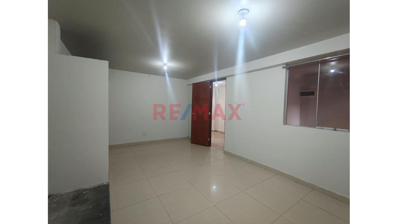 Se Alquila Minidepartamento En 3Er Piso En Urb. Previ- Los Olivos — foto 3