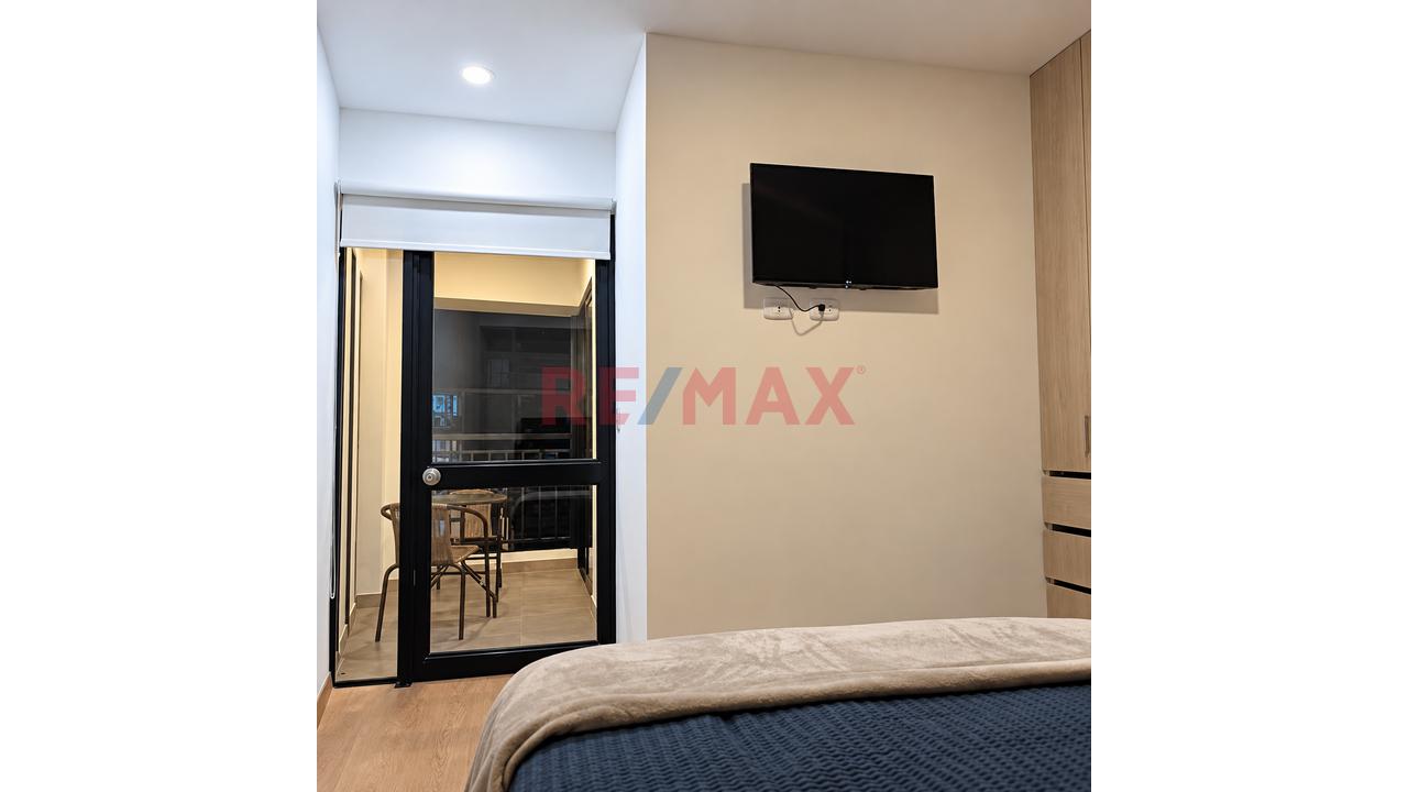 Alquiler De Departamento Amoblado En Av. San Felipe, Jesus Maria — foto 2