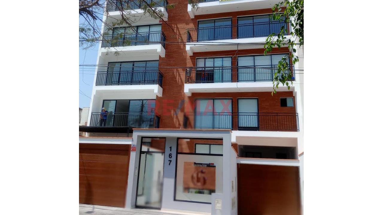 Venta Flat Con Cochera