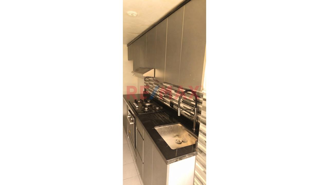 Alquiler Departamnto Moderno En Villa Bonita Con Estacionamiento Incluido — foto 2
