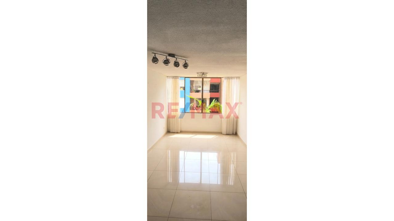 Alquiler Departamnto Moderno En Villa Bonita Con Estacionamiento Incluido — foto 3