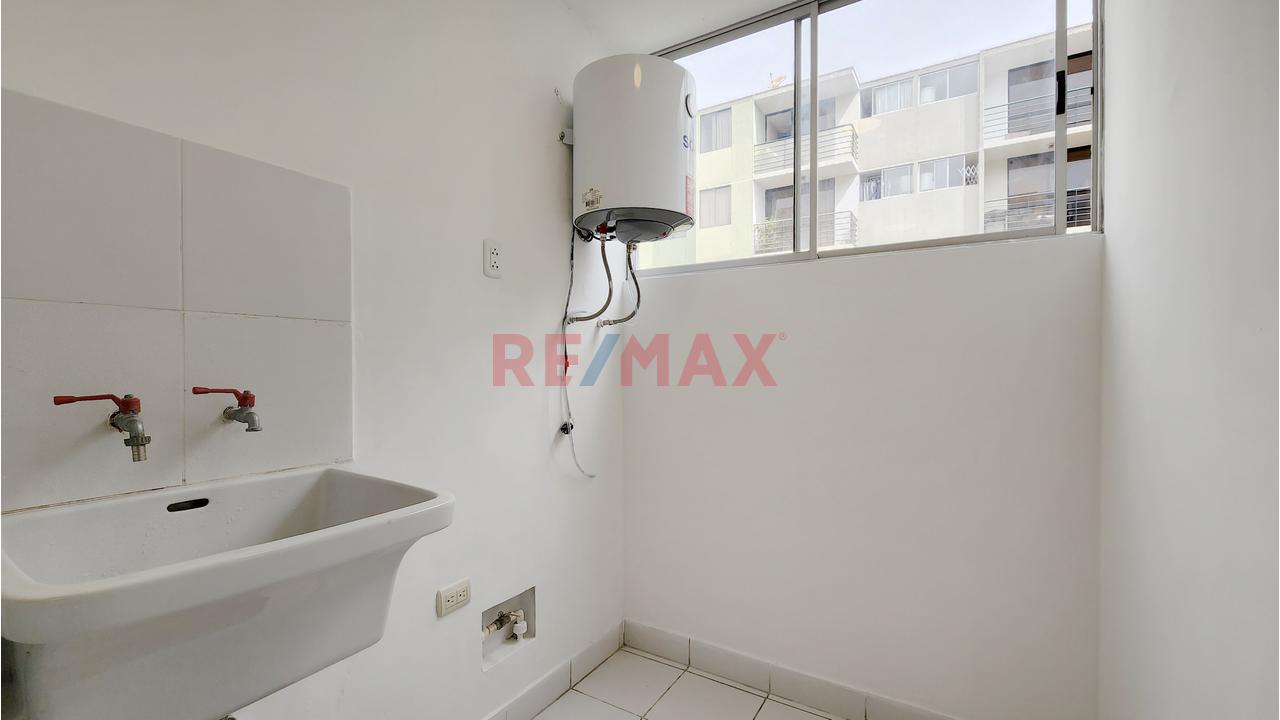 Alquiler En Condominio Departamento + Estacionamiento Chorrillos — foto 9