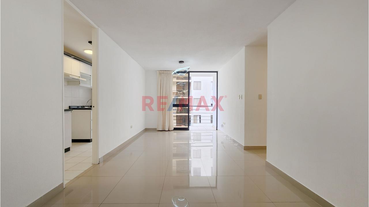 Alquiler En Condominio Departamento + Estacionamiento Chorrillos - 19