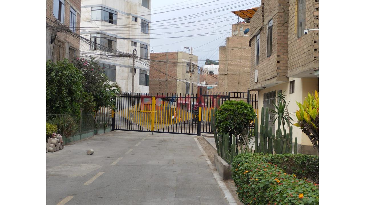 Alquiler De Mini Dpto 3Er Piso Smp Ref. Universitaria/Carlos Izaguirre - 2