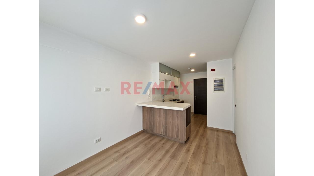Departamento De 1 Dormitorio Con Balcón En Lince – Límite San Isidro - 2