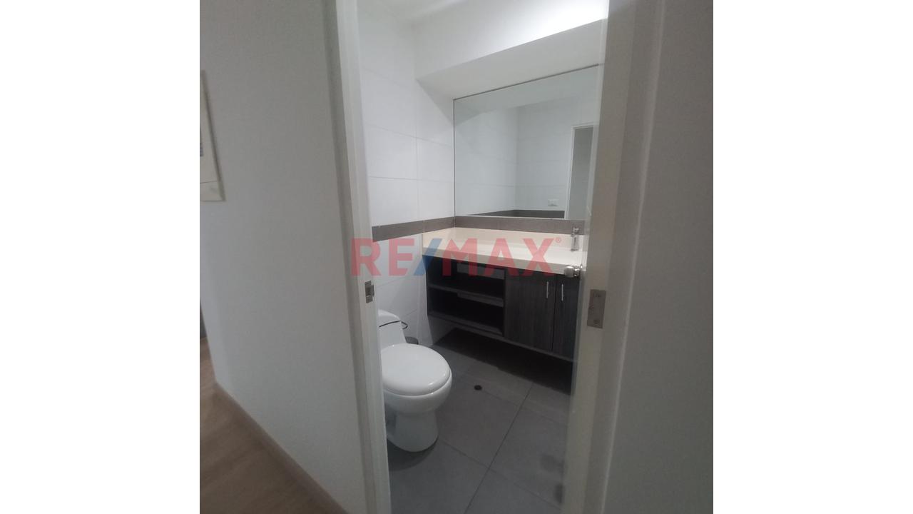 Departamento En Alquiler En Jesús María + Estacionamiento — foto 7