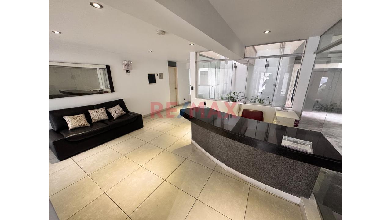 Hermoso Duplex En Venta  Frente A Parque -  Las Gardenias Surco — foto 2