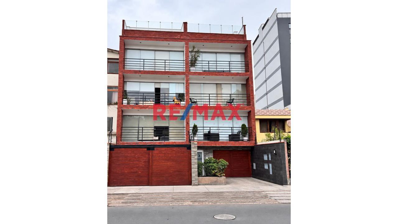Hermoso Duplex En Venta  Frente A Parque -  Las Gardenias Surco