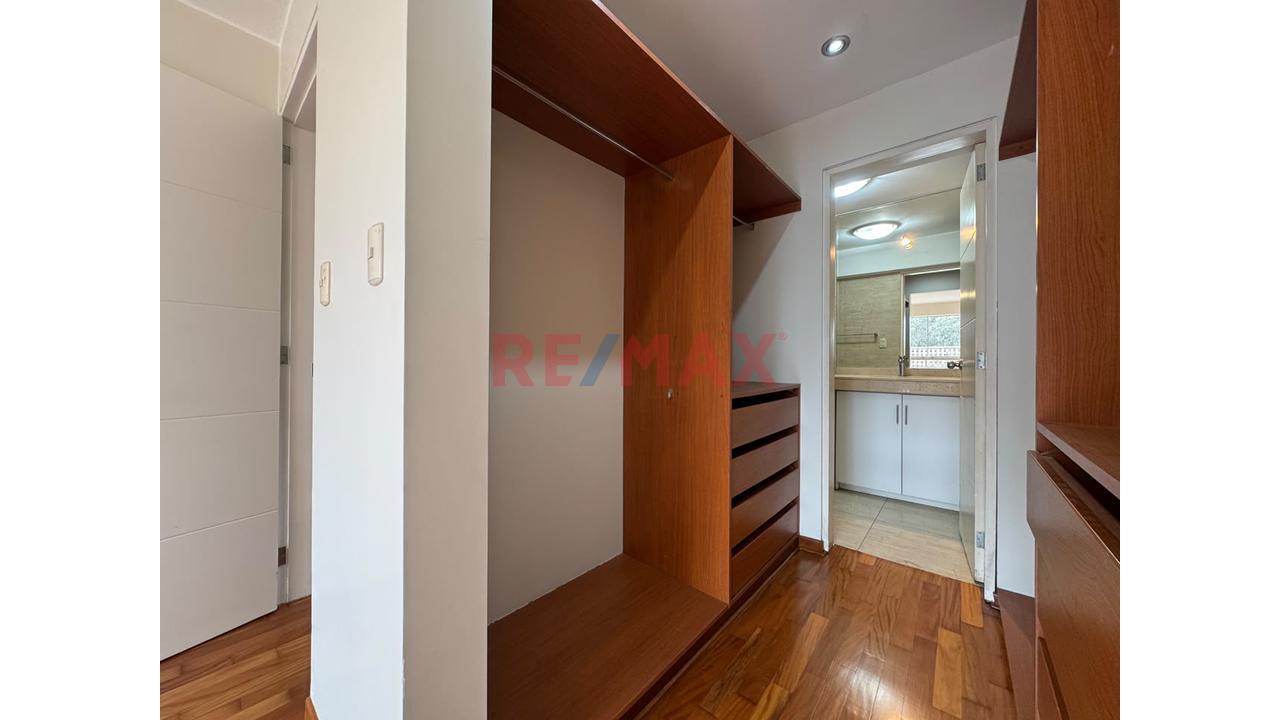 Hermoso Duplex En Venta  Frente A Parque -  Las Gardenias Surco — foto 9