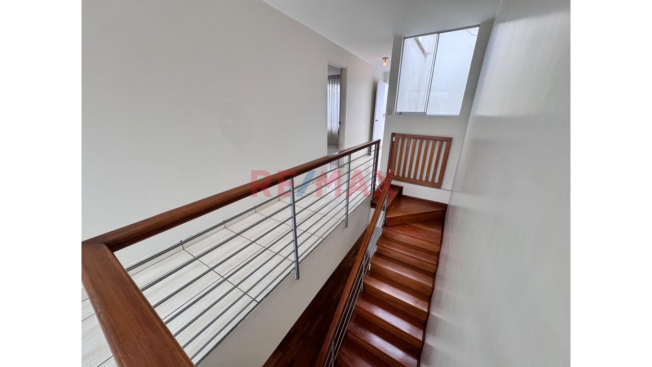 Hermoso Duplex En Venta  Frente A Parque -  Las Gardenias Surco — foto 13