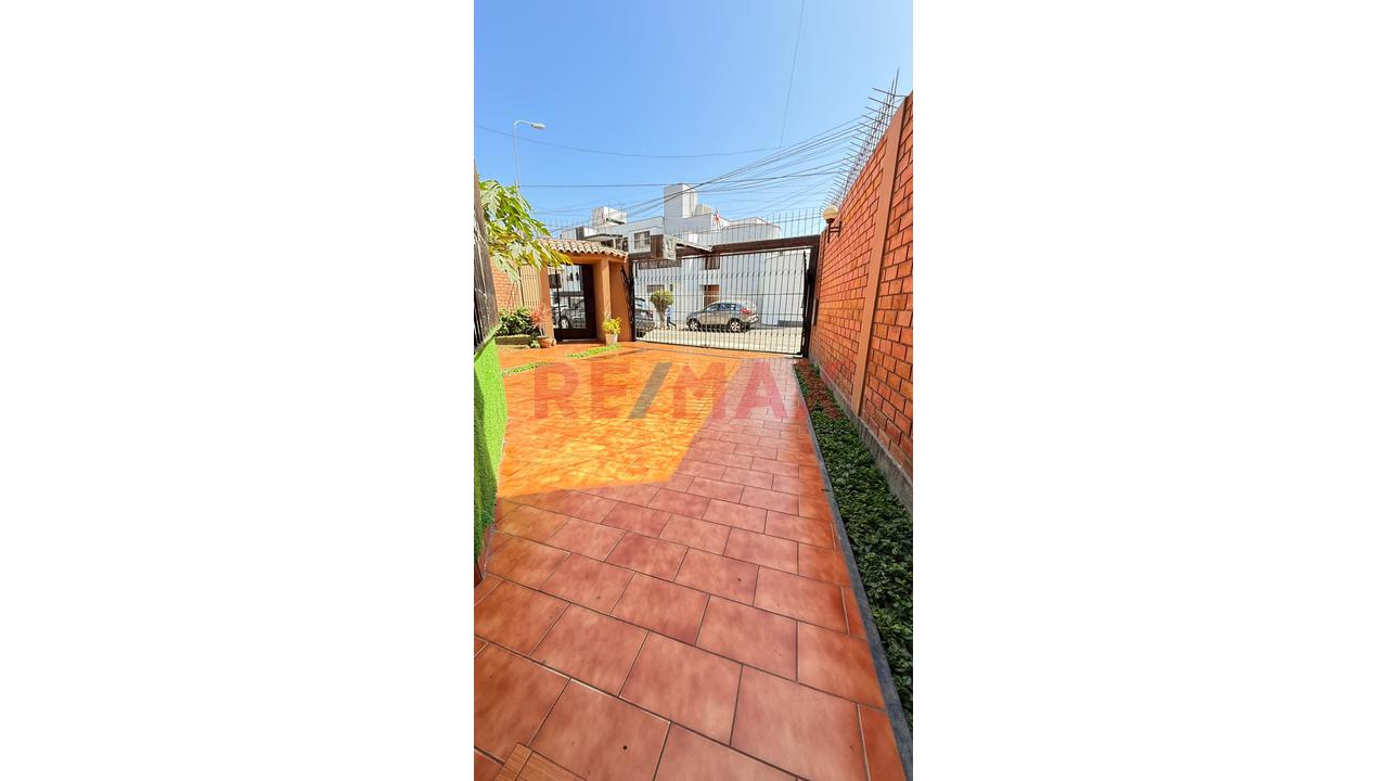 Casa En Venta - San Borja-326M2 - 2