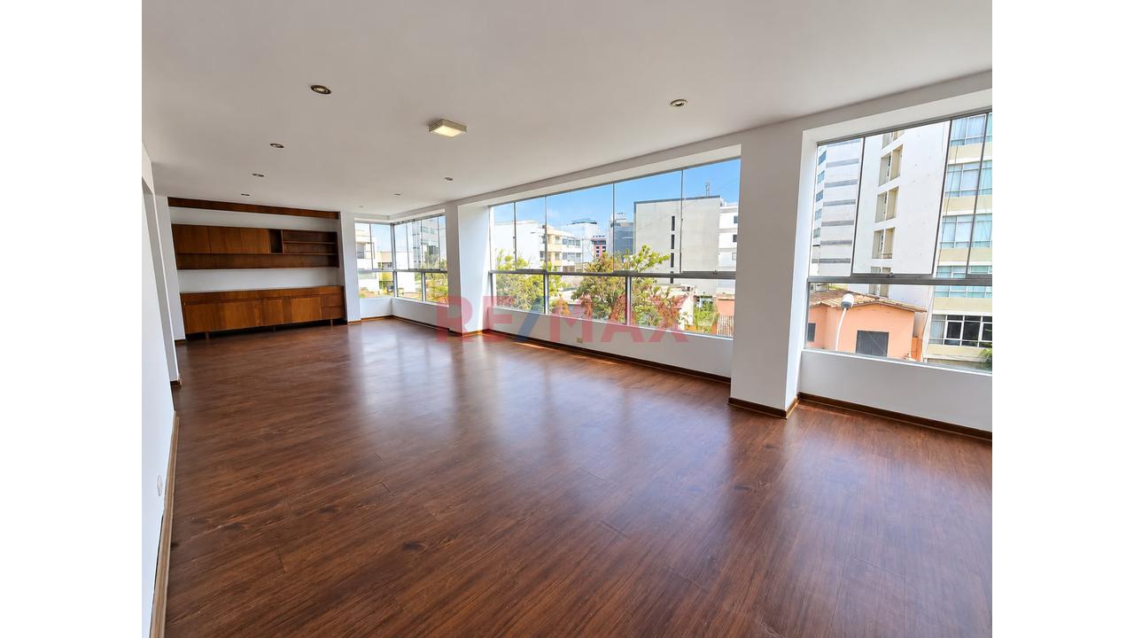 Vive En San Isidro Con Una Terraza De 185 M2 De Uso Exclusivo