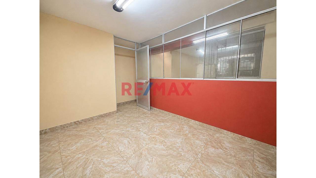 Venta De Edificio De 5 Pisos En Avenida En Carabayllo — foto 11