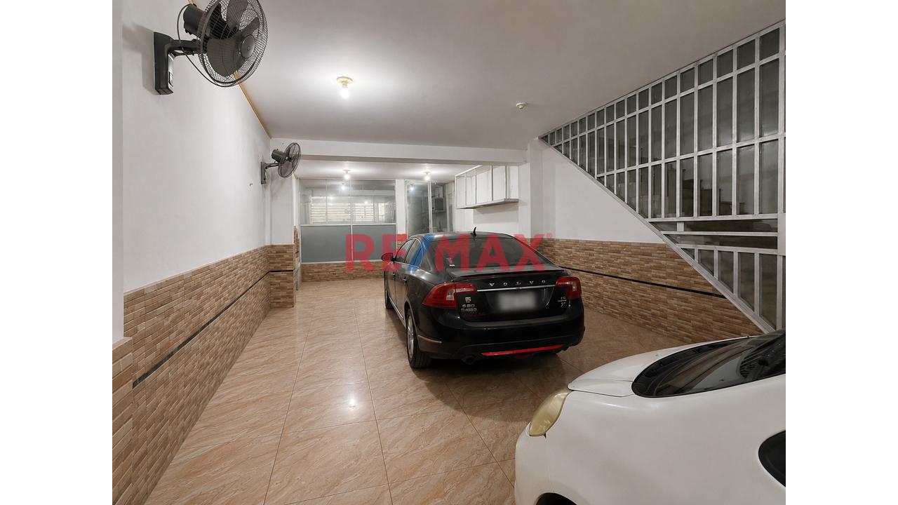 Venta De Edificio De 5 Pisos En Avenida En Carabayllo - 17