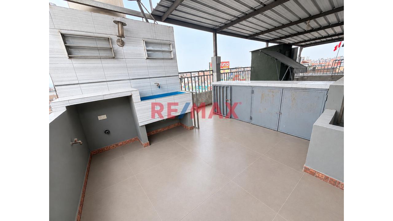 Venta De Edificio De 5 Pisos En Avenida En Carabayllo - 16